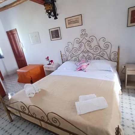 Ingrid Romantic House *